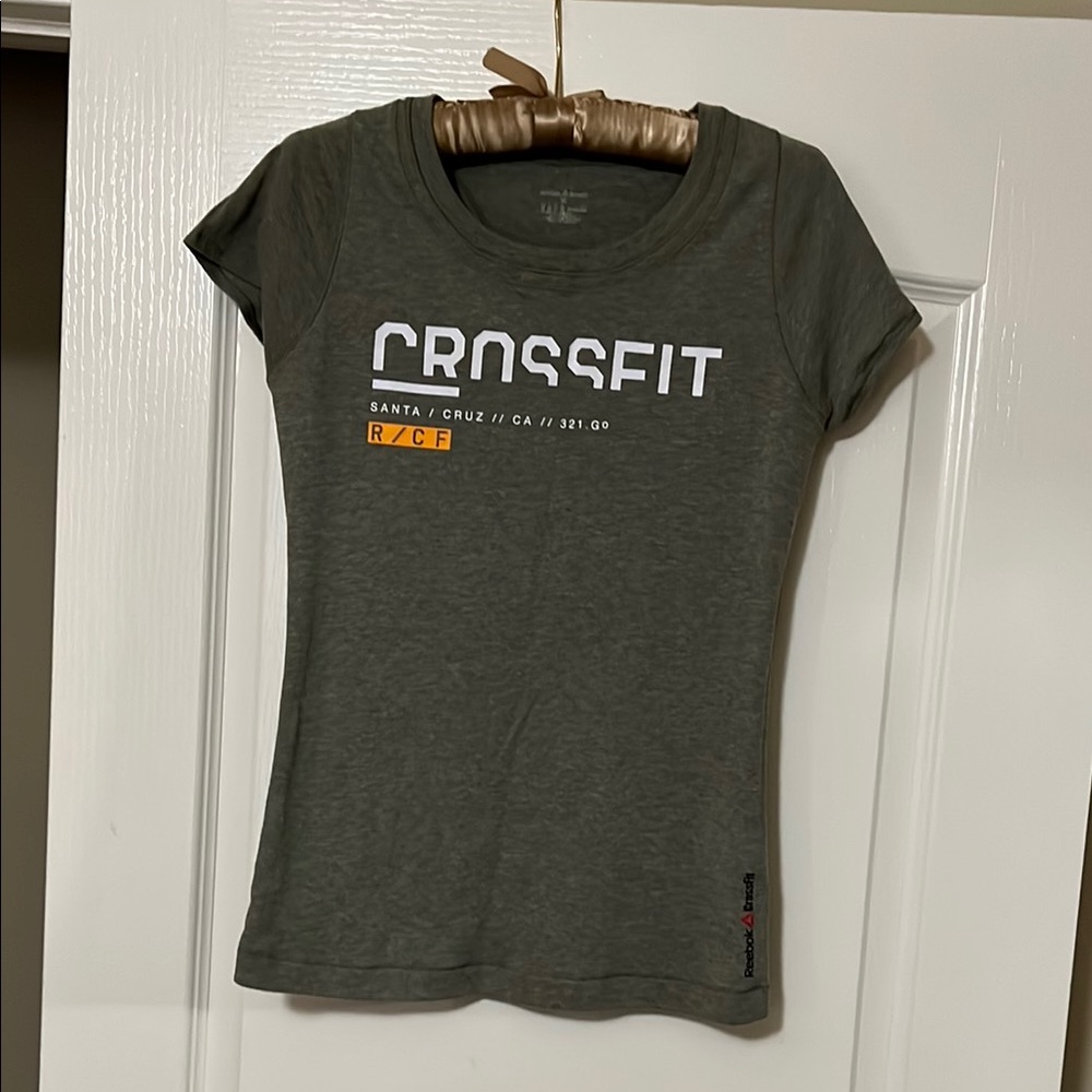 Reebok Gray Fitted Short Sleeve T-Shirt